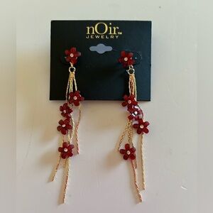Noir Flower Earrings - Brand New